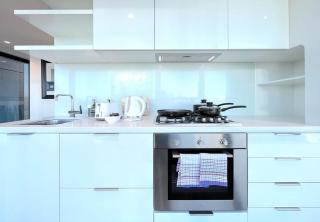 High-rise condo in Melbourne CBD - 1