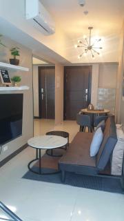 Uptown Parksuites Tower 1 BGC - Manila - 5
