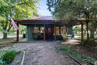 Bird House Countryside Pecan Farm 14acre San Marcos - Maxwell - 0