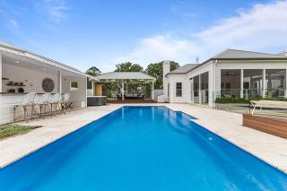 Twin Shores Farm Stay - Eraring - 9