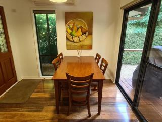 Rail Trail Cottage - Bright - 6