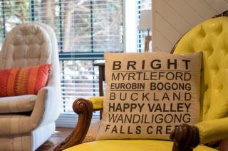 Lauren's Place - Bright - 5