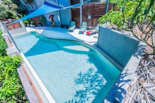 Loka Santi 14 - Gorgeous Three-Bedroom Beachfront Penthouse with Sea Views & Heated Communal Pool in Sunny Agnes Water - Agnes Water - 8