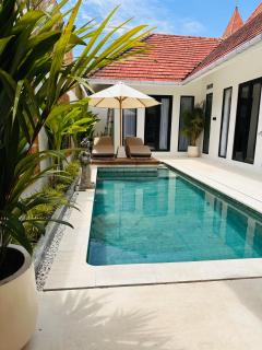 Beach Bliss: 4-Bed Villa Melodia, Canggu - Canggu - 9
