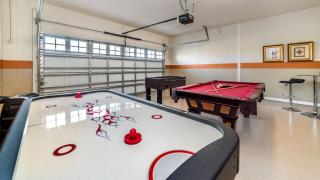 Last Minute Disney Getaway! Private Pool, Hot Tub & Games Room. Book Now! #15098 - Kissimmee - 2