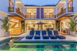 Villa Lima - 5 bdrs, BBQ, Living room with Ac and private pool - Seminyak - 5