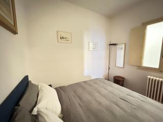 Ponte Vecchio View Apartment by FlorenceHospitality com - Florence - 2