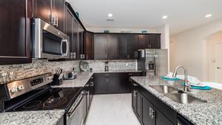 Last Minute Disney Getaway! Private Pool, Hot Tub & Games Room. Book Now! #15140 - Davenport - 4
