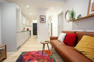 Super 2 Bed Apartment Close to Victoria Station - Manchester - 2