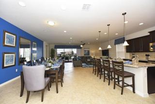 Last Minute Disney Getaway! Private Pool, Hot Tub & Games Room. Book Now! #53410 - Kissimmee - 4
