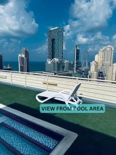 Tuscan style Marina Luxe 1 BR Sleeps 4, Near Beach - Dubai - 6