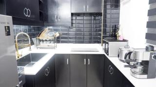 2BR near BGC & Makati. Karaoke, Netflix, Amazon Prime - Manila - 2