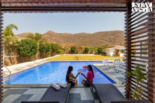 StayVista's Bella Dream - Mountain-View with Outdoor Pool, Lawn featuring a Gazebo & Indoor Games - Udaipur - 6