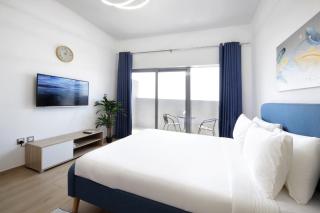 Aura Azizi by Golden Casa - Dubai - 4
