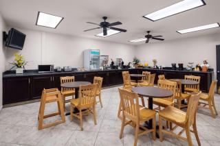 Travelodge by Wyndham Globe AZ - 4