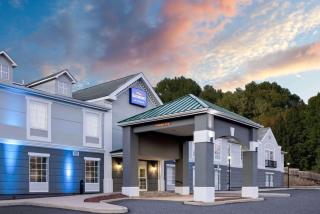 Baymont by Wyndham Budd Lake - 9