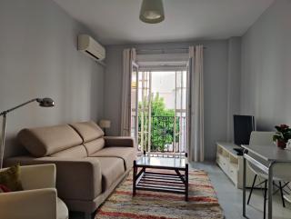 Luminoso Apartamento Exterior con Balcón y Patio en Centro Histórico Feria-Alameda - Seville - 0