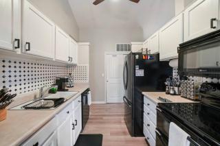 Cozy Bungalow in Provo for 4 Guests - 6