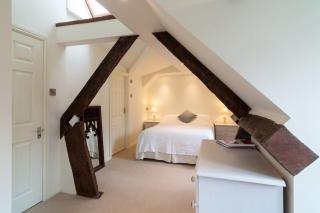 Grade 2 listed , In the heart of Historic Ludlow. - 4
