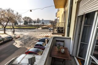 Bright & Spacious Riverside Apartment with Balcony - Budapest - 4