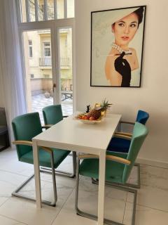 Superb Studio with 40 sqm Terrace in the Greens of Buda City Centre - Budapest - 7