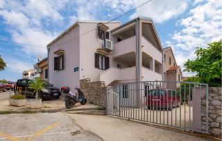 3 Bedroom Nice Apartment In Mali Losinj - 8