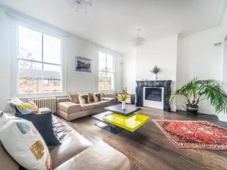 Pass the Keys Stylish 3-Bed Duplex Apartment Near Notting Hill - Londra - 1