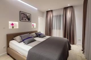 Villa Clementine with pool, sea view - 9