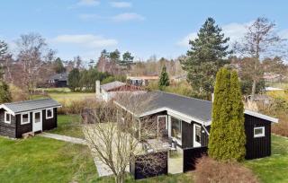 3 Bedroom Stunning Home In Rødby - Rødby - 3