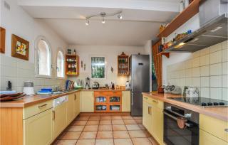 Awesome Home In Saint-Raphaël With Wifi - Saint-Raphaël - 6
