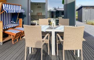 2 Bedroom Awesome Apartment In Süsel - 4