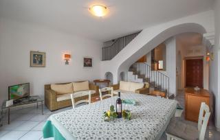 2 Bedroom Amazing Apartment In Ischia - Ischia - 7