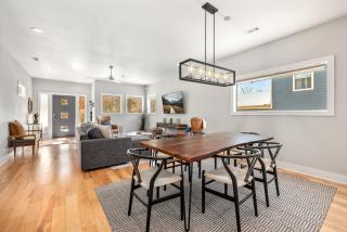 Porte Orange-Modern Home-1 mi from DT Fayetteville - Fayetteville - 1