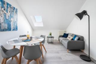 Le Monnet - Cosy 2-Person Apartment near Metro Gorge de Loup - Lione - 6