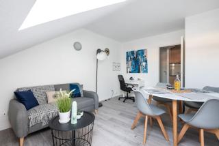 Le Monnet - Cosy 2-Person Apartment near Metro Gorge de Loup - Lione - 0