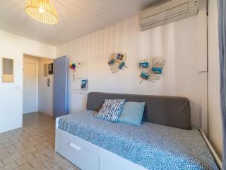 Apartment Saint James-12 by Interhome - Le Lavandou - 2