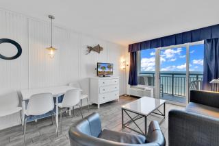 Hosteeva Boardwalk Ocean-front Condo - Myrtle Beach - 0