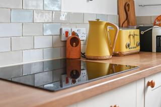 St John's Corner Cottage, Bury St. Edmunds - 5