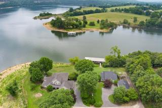 Shoreline Serenity-Direct Lake Access - Springdale - 7