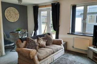 New - Modern Home from Home, 3 bedrooms, 2.5 bath - Plymouth - 9