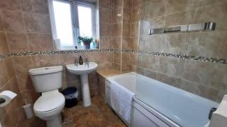 New - Modern Home from Home, 3 bedrooms, 2.5 bath - 6