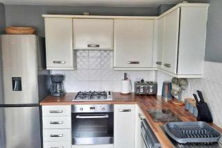 New - Modern Home from Home, 3 bedrooms, 2.5 bath - Plymouth - 1