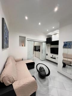 Napoli inn station - 8