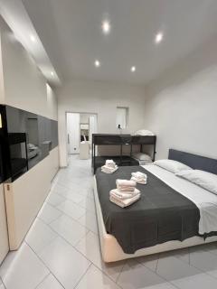 Napoli inn station - 3