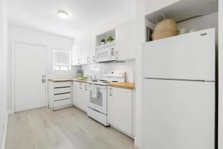 Charming 2 Bedroom Apartment in Victoria Park - Fort Lauderdale - 6