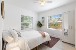 Charming 2 Bedroom Apartment in Victoria Park - 1