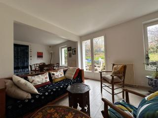 *Countryside in town * Close to Paris* - Chaville - 1