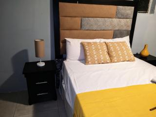 Sem's Guest Cottage - 7