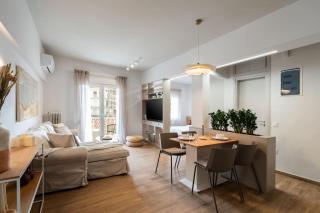 Glamorous 4th FL Apt in Kolonaki 6 min to Syntagma - 3