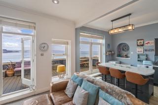 Royal Victoria Court 11 - Sea and Harbour Views - Tenby - 5